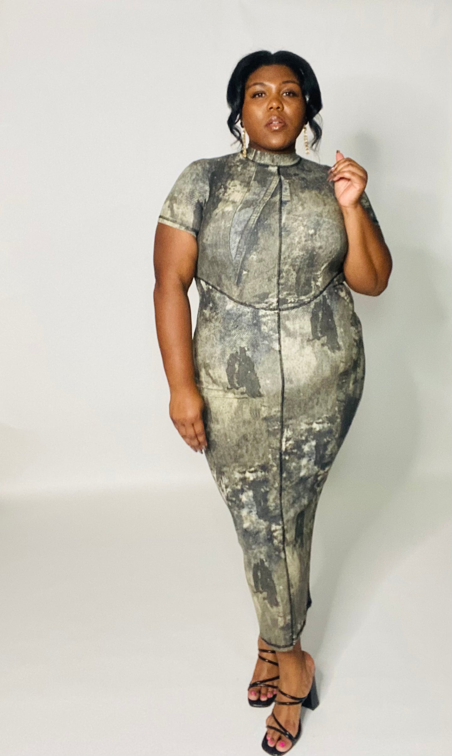 Sculpted Elegance Dress *Curvy Girl Exclusives*